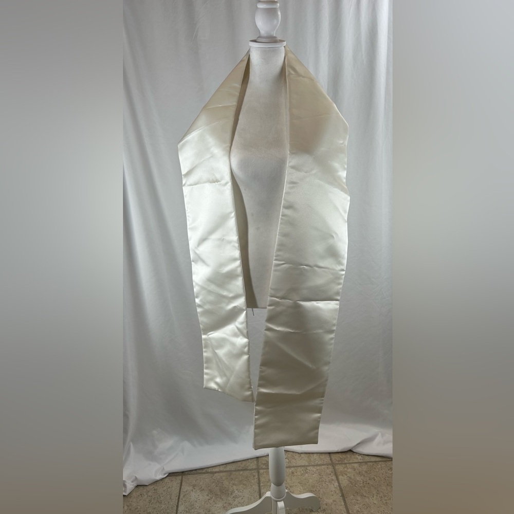 Elegant Cream Satin Wedding Wrap EUC